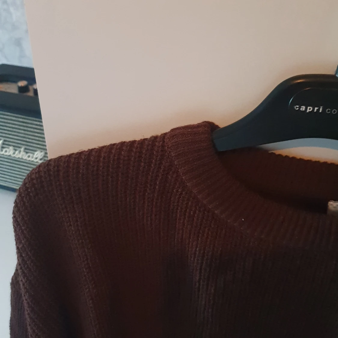 Brun stickad tröja - 91