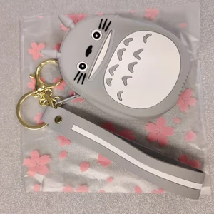 Totoro  - Helt nytt Totoro för nycklar,eller kanske till mynt . 
