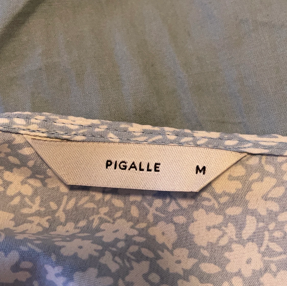 blommig klänning  - 91