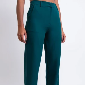 Kostymbyxor  - Endast testade, från madlady Storlek 34L34 Ord pris, 599 Säljer för 299kr + 66kr frakt (spårbart) 