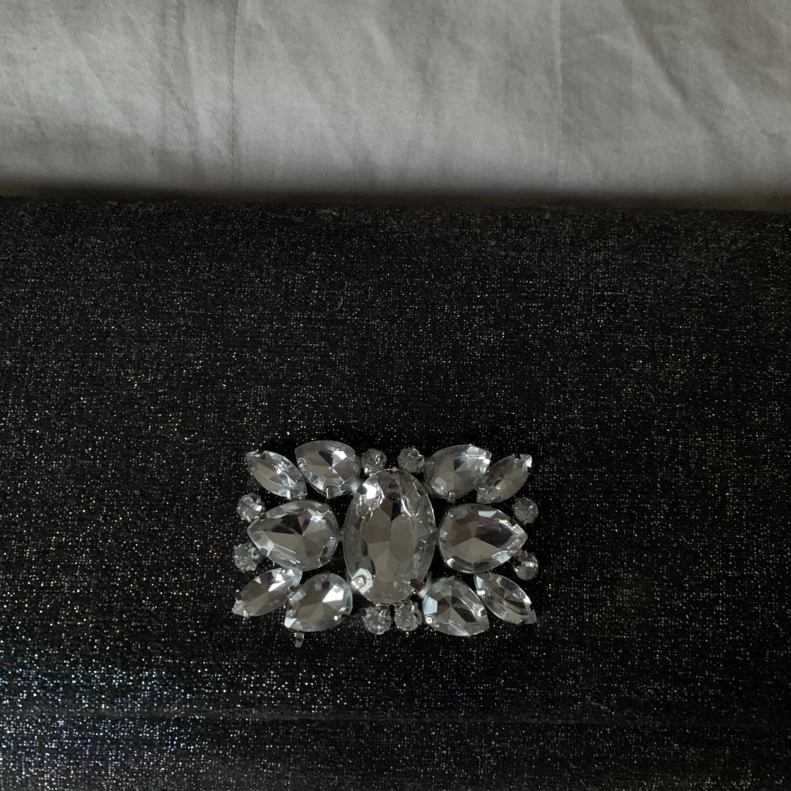 Glittrig axelväska  - 90