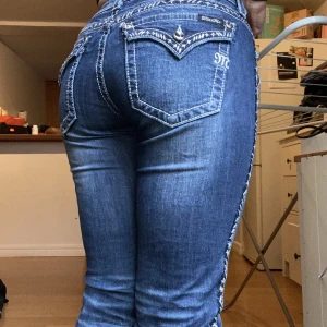 MISS ME jeans 28 - Miss me jeans i storlek 29 Innerbenslängd: 73 cm❤️ Midjemått:76❤️ Modellen ankle skinny