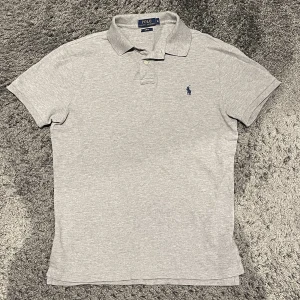 Ralph Lauren piké - Ralph piké i jättefint skick, som ny. Ord pris: 1199