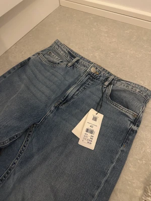 Straight jeans  - Nya straight jeans från Kappahl. 