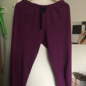 Victoria secret byxor - Lila Victoria secret byxor ✨Bra skick✨