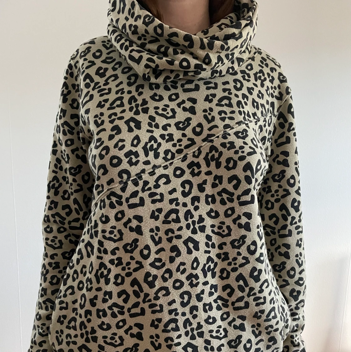Leopard hoodie s/m - 90