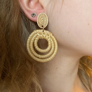 Örhängen - Superfina örhängen! Möts i Stockholm eller skickar mot fraktkostnad 💖