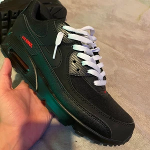 Nike Air Max 90 - Nike Air Max 90 använda typ 3 gånger nästan som nya EU 42 