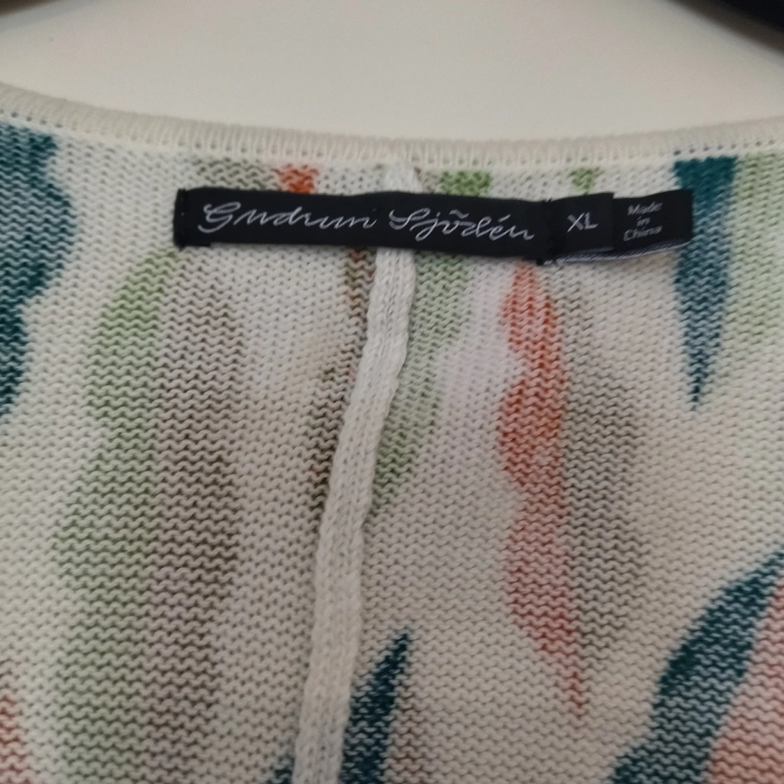 Gudrun Sjödén kofta stl XL som ny - 90