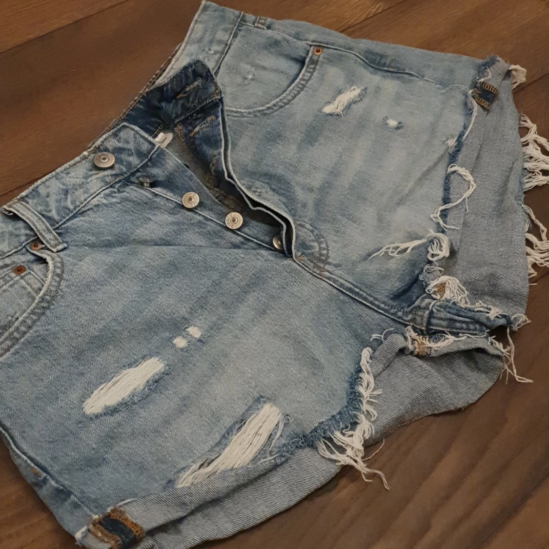 Högmidjade shorts - 90