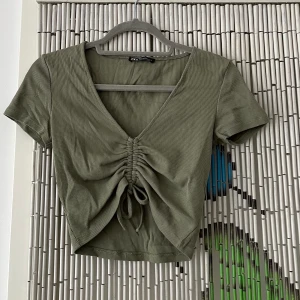 zara crop top - ruche crop top 