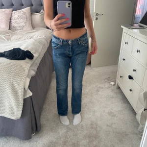 Peak performance jeans  - Säljer mina Peak performance jeans som är i väldigt bra skick, kontakta mig om du är intresserad ❤️