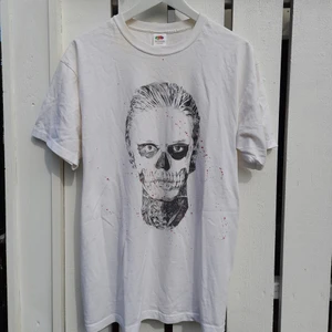 American horror t-shirt - Snygg tshirt som inte blivit använd på ett tag😊 50kr med frakt