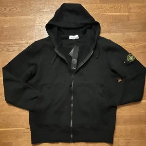 Stone Island Tröja - Helt ny Stone Island Tröja i storlek M. Nypris 3900kr. 