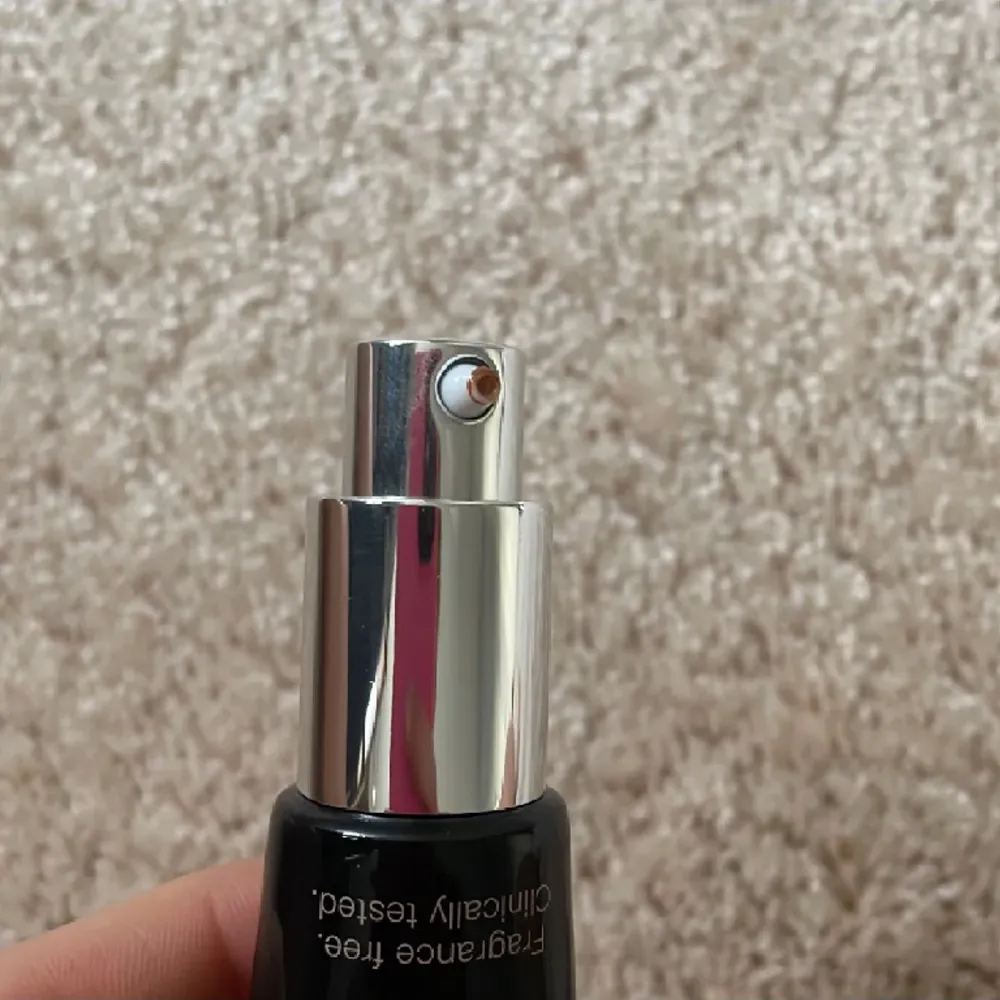 Foundation ifrån Isadora i färgen 71 caramel cover💘 kan användas till contour/bronzer! har endast använt ett pump, men kommer inte till användning🫶🏻köparen står för frakt💌. Övrigt.