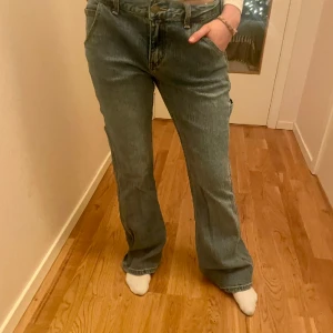 Jeans - Säljer mina lowwaist bootcut brandy jeans som är lowwaist de är one size men skulle säga de passar 34-36
