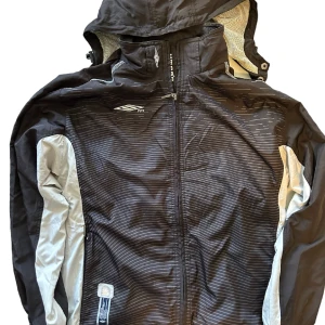 Vintage Umbro windbreaker unique waterproof Sports Jacket - Vintage Umbro windbreaker unique waterproof Sports Jacket