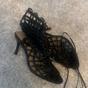 Klackskor - Oanvända klackar