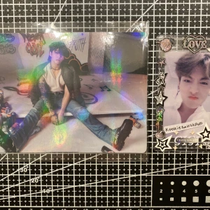 Trade! - Golden holo stand/pc? (bild 2 det jag vill ha) 