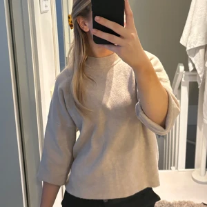 Stickad tröja  - Assnygg tröja, aldrig andvänd 🥰