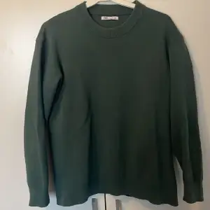 Grön Zara tröja | skick 9/10 | Hör av er vid minsta fråga!