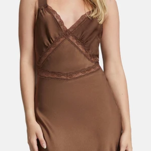 Bardot emory klänning - Ny med lapp kvar nypris 1500 Storlek medium 