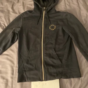 Hugo Boss Hoodie - Hugo Boss Hoodie Rare, går ej att få tag på längre Äkta Storlek S men passar M