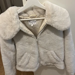 Naked  - Naked kosta som är helt ny 