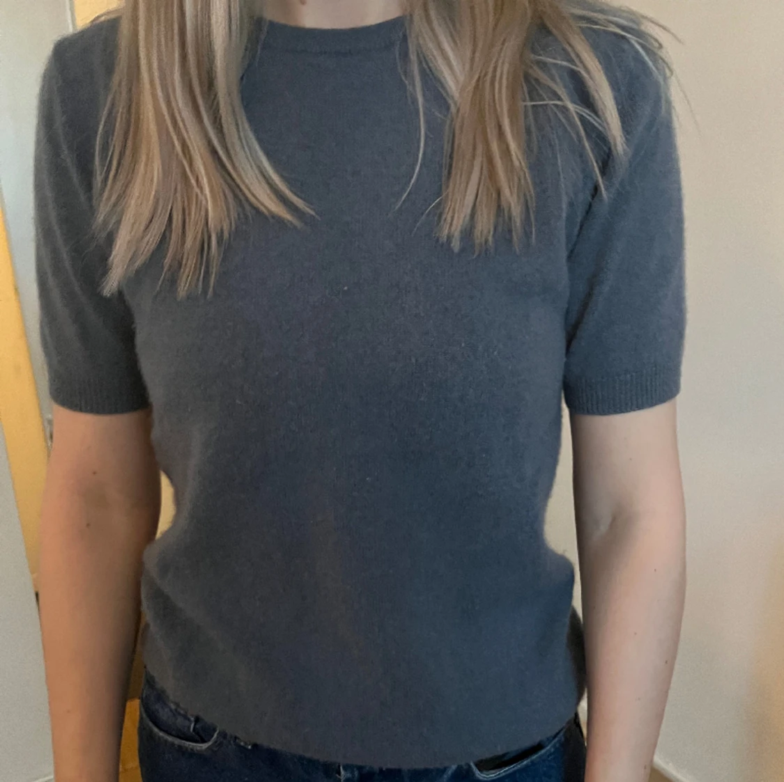 Stickad t-shirt Soft Goat