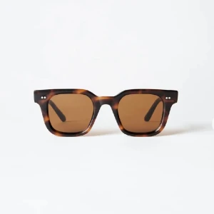 Chimi 04 sunglasses - Selger Chimi 04 solglasögon fordi jeg ved uhell bestilte to istedenfor en. Utrolig fine!! #chimi