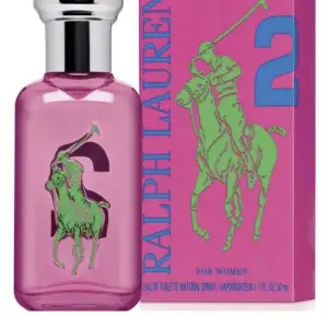 Säljer min helt oanvänd parfym ifrån Ralph Lauren då jag inte har använt den och använt mina andra parfymer :) Köpt för 495:- på Lyko 💖