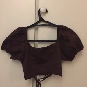 Brown croptop : barely used, small dot of discoloration on the shoulder, more question can always pm :)