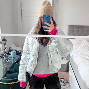 Jacka!  - Snyggaste jackan att ha på vintern! Perfekt till valdi😍