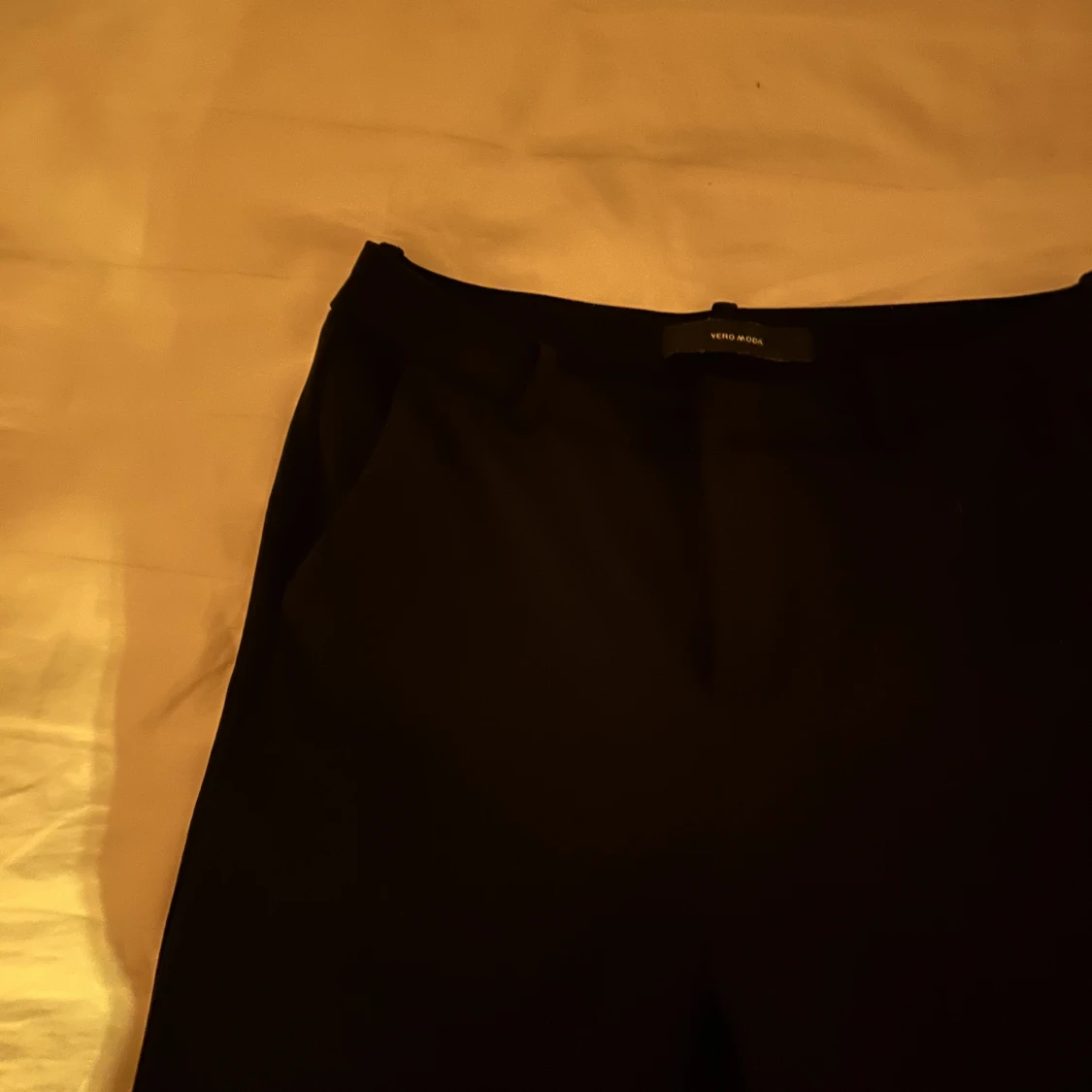 Svarta kostymbyxor - 46