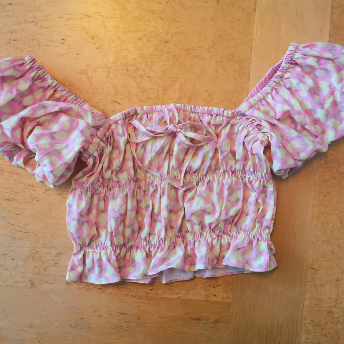 Rosa puff sleeve citron topp