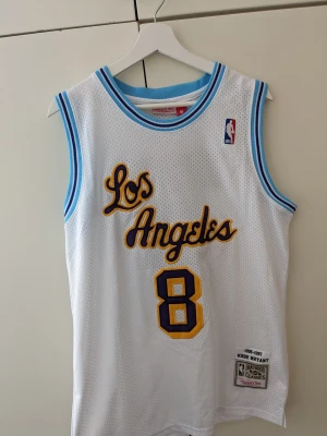 Lakers Kobe bryant Baskettröja - Storlek M. Aldrig använd