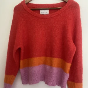 Samsoe samsoe tröja - Stickad tröja ifrå. Samsoe samsoe i tre färger  