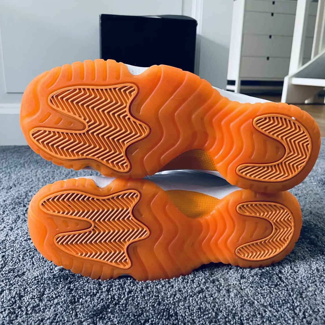 Nike Air Jordan 11 Citrus  - 90