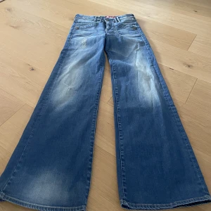 wide leg vintage hm - midja: 37cm innerben: 83cm