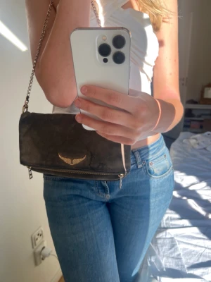 Zadig&voltaire - Mörkgrön Zadig väska med lite defekter (syns på bilderna)💕 Originalpris 4000