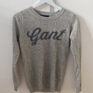 Gant tröja - Jag säljer denna jätte fina gant tröjan för den är förlusten för mig. Om du vill köpa hör av dig bara😃❤️