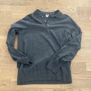 Långärmad pike - Jättefin långärmad pike köpt från arket, har knappt använt den så den är i super skick