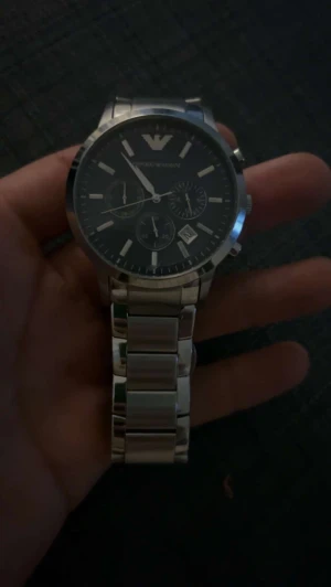 armani klocka - en helt ny armani klocka ny kostra 4500kr