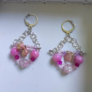 Örhängen i Lolita stil - Handgjorda, silver, pärlörhängen i lolita stil.  Nya