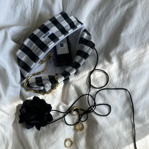 Beauty bag  - www.bernh.se 