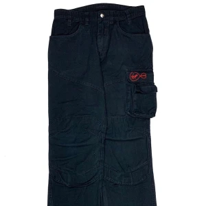 Dickies Work pant  - Dickies Workpant - Virginia Media Black colour. Size 30. Waist: 41cm Outseam: 107cm Inseam: 80cm Leg opening: 22cm