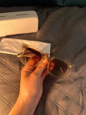 chimi 04 ecru 🫶🏽 - säöjer ett av mina flera öar chimis. säljer då de inte kommer till användning så värst mycket. skicket är i princip nytt. de är inköpta på chimi inne på nk i stockholm. nypris 1250kr 🤍