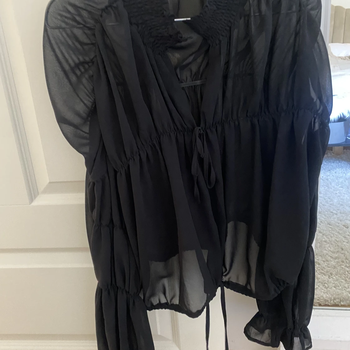 Slutsåld top från missguided - 90