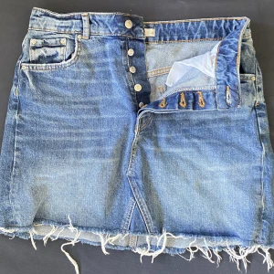 Jeanskjol - Blå jeanskjol 