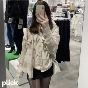 kappa - tunn rutig kappa💕så skön nu i höst🙌🏻 